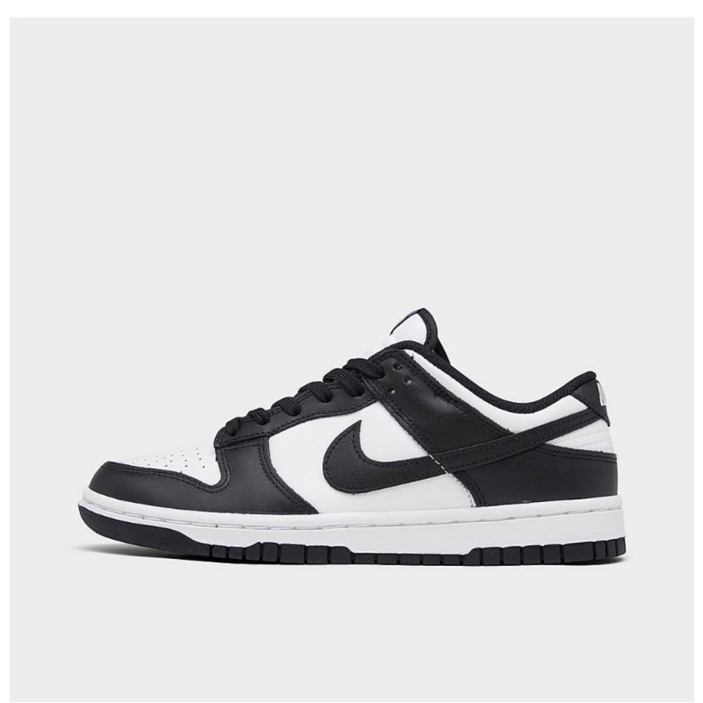Nike panda low dunks